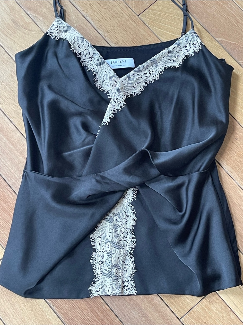 Bailey 44 Agnes Twist Front Lace Quiet Luxury Cami Top Black Silk Satin Medium - Picture 4 of 9